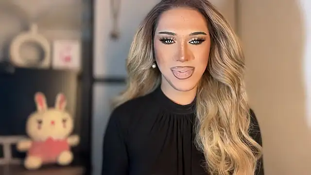 Ts glamxxxx online show from November 20, 2025, 12:11 am