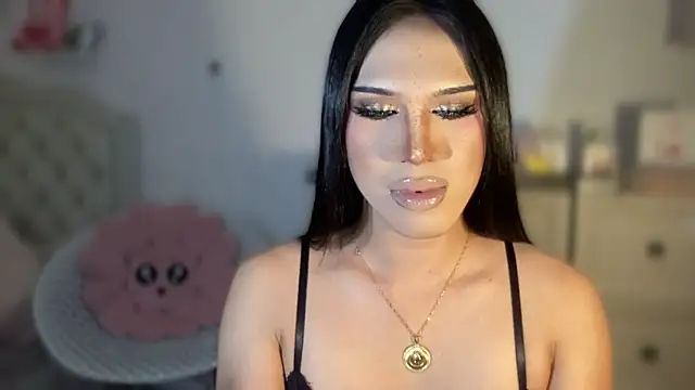 Ts glamxxxx online show from October 3, 2025, 12:58 am