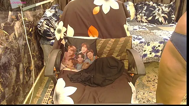 Snapshot of sexyrihana1 chatting on October 29, 2025, 7:29 am sexyrihana1 online show from October 29, 2025, 7:29 am