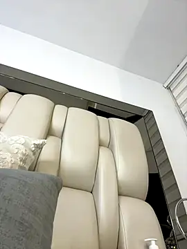 Snapshot of ALISSON_FOXXX1 chatting on September 24, 2025, 12:40 am ALISSON FOXXX1 online show from September 24, 2025, 12:40 am