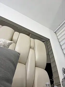 Snapshot of ALISSON_FOXXX1 chatting on September 30, 2025, 9:10 pm ALISSON FOXXX1 online show from September 30, 2025, 9:10 pm