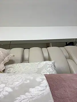 ALISSON FOXXX1 online show from January 18, 2026, 1:58 pm