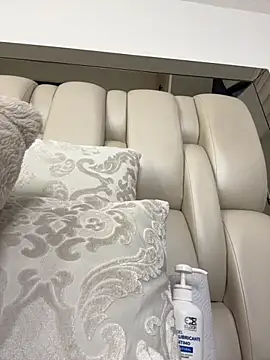 ALISSON FOXXX1 online show from November 30, 2025, 12:50 pm