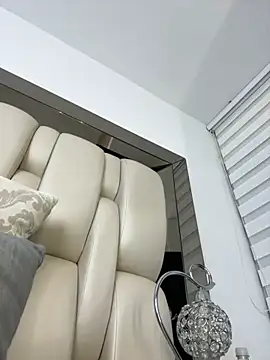 Snapshot of ALISSON_FOXXX1 chatting on September 18, 2025, 8:45 pm ALISSON FOXXX1 online show from September 18, 2025, 8:45 pm