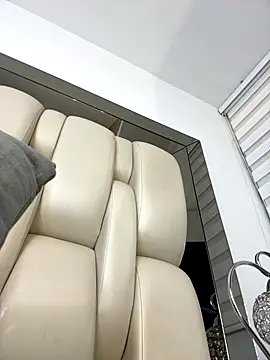 Snapshot of ALISSON_FOXXX1 chatting on September 21, 2025, 12:54 pm ALISSON FOXXX1 online show from September 21, 2025, 12:54 pm