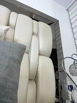 Snapshot of ALISSON_FOXXX1 chatting on September 26, 2025, 8:49 pm ALISSON FOXXX1 online show from September 26, 2025, 8:49 pm