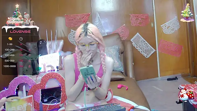 Skinygirl online show from February 15, 2025, 5:51 am