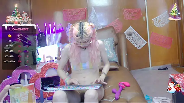 Skinygirl online show from February 13, 2025, 5:16 am