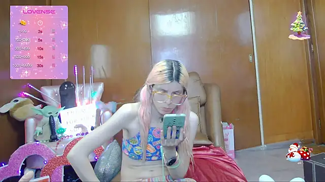 Skinygirl online show from March 17, 2025, 3:57 am