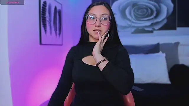 lucy neil online show from March 12, 2025, 7:25 pm