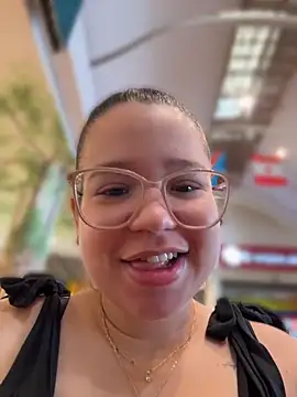 Lucyklein2022 online show from June 13, 2026, 8:18 pm