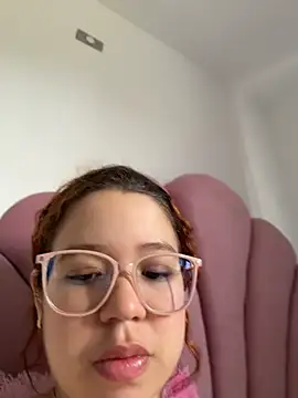 Lucyklein2022 online show from July 12, 2026, 3:46 pm