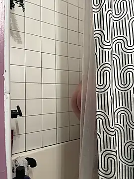 brettsworld1 online show from April 25, 2026, 6:38 pm