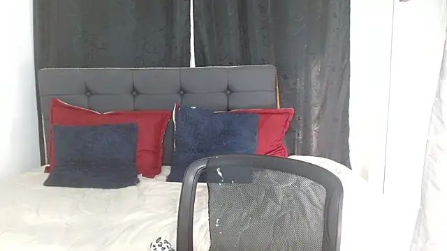 vaness weet online show from November 18, 2025, 7:50 pm