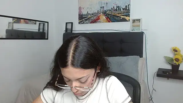 vaness weet online show from November 13, 2025, 8:13 pm