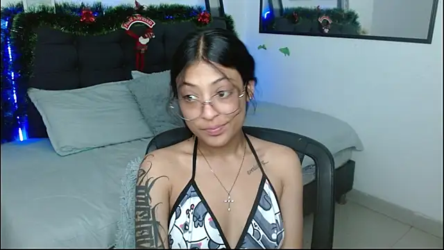 vaness weet online show from December 13, 2025, 8:04 pm