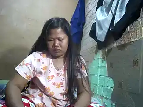 sweethotmom online show from February 17, 2025, 12:22 am