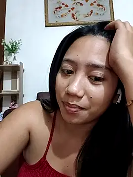 LOVENAYRA1 online show from March 5, 2026, 2:35 pm