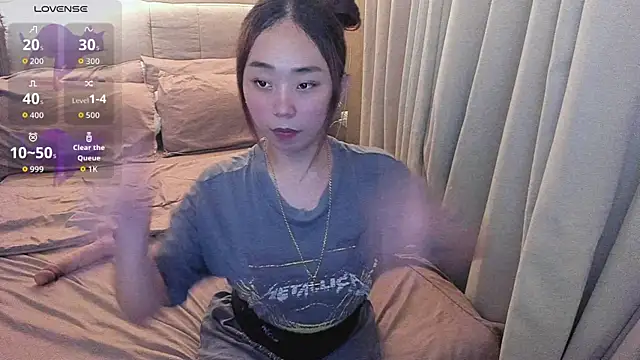 Snapshot of MissAyaCollins chatting on October 26, 2025, 8:37 am MissAyaCollins online show from October 26, 2025, 8:37 am