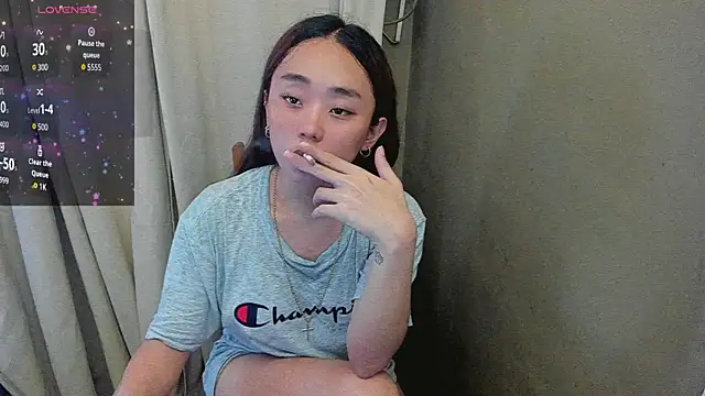 Snapshot of MissAyaCollins chatting on October 7, 2025, 7:42 am MissAyaCollins online show from October 7, 2025, 7:42 am