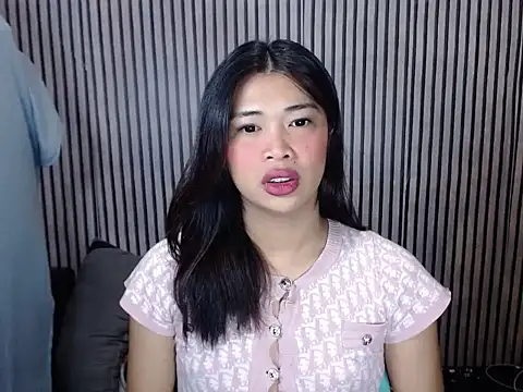 Snapshot of Maria-Moore chatting on November 6, 2025, 11:53 pm Maria-Moore online show from November 6, 2025, 11:53 pm