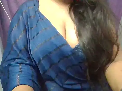 Snapshot of Roopshikha39 chatting on March 21, 2025, 10:39 pm Roopshikha39 online show from March 21, 2025, 10:39 pm