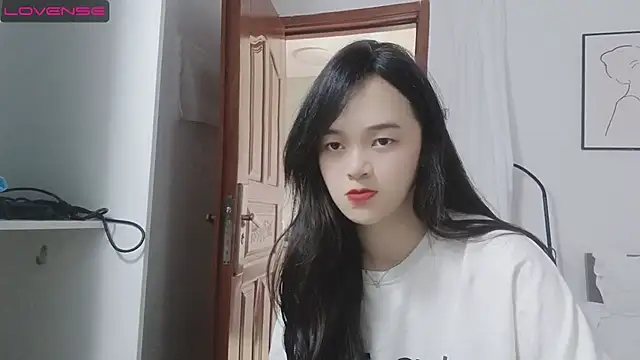 QiuPeiPeimmm online show from February 12, 2025, 6:29 am