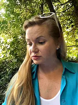 Lady  Maria online show from October 18, 2025, 11:23 am