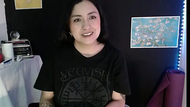 Snapshot of AbsentaVert chatting on May 11, 2026, 1:07 am AbsentaVert online show from May 11, 2026, 1:07 am