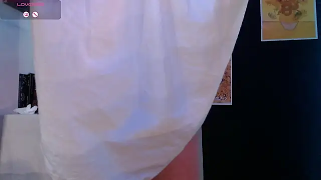 Snapshot of AbsentaVert chatting on November 9, 2025, 10:03 pm AbsentaVert online show from November 9, 2025, 10:03 pm