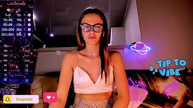 Snapshot of madina_taher chatting on February 3, 2025, 12:36 am madina taher online show from February 3, 2025, 12:36 am