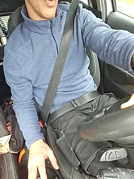 Snapshot of Xcoquinx chatting on October 20, 2025, 12:06 pm Xcoquinx online show from October 20, 2025, 12:06 pm