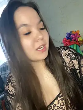 Snapshot of Var_Kiss chatting on March 19, 2025, 6:03 am Var Kiss online show from March 19, 2025, 6:03 am