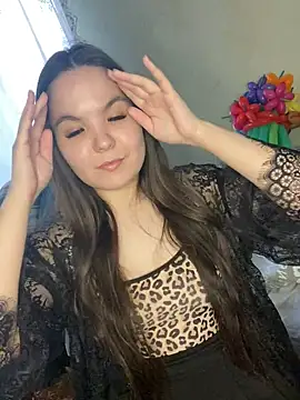 Snapshot of Var_Kiss chatting on March 19, 2025, 9:38 am Var Kiss online show from March 19, 2025, 9:38 am