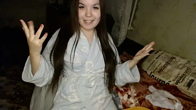 Snapshot of Var_Kiss chatting on December 16, 2024, 1:43 pm Var Kiss online show from December 16, 2024, 1:43 pm