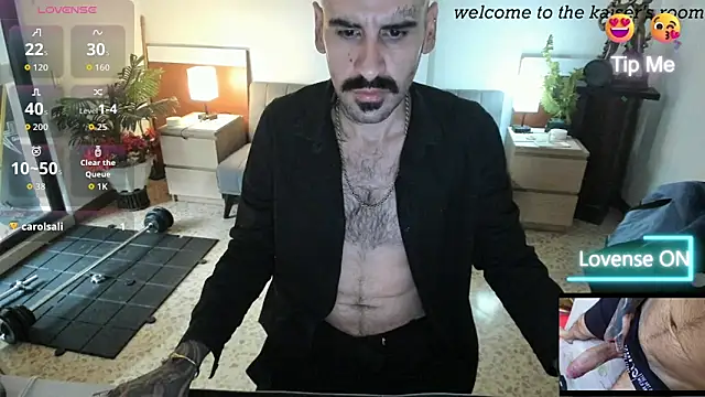 kaiser679  online show from April 15, 2026, 7:58 pm