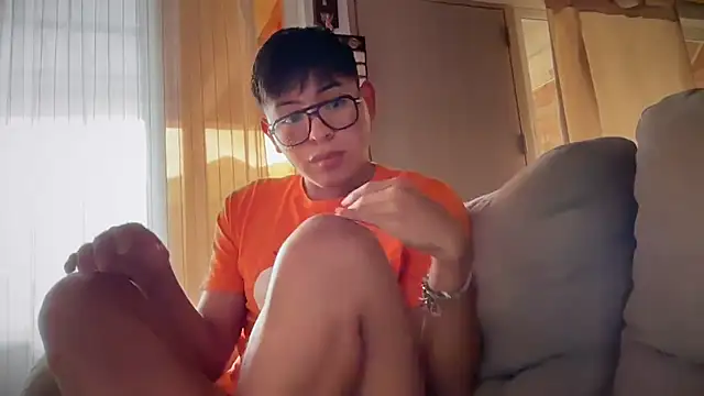 sweetxnico online show from November 18, 2025, 3:04 pm