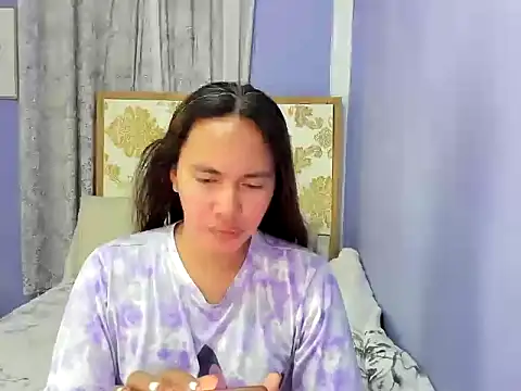 lady kim boner online show from October 12, 2025, 5:53 am