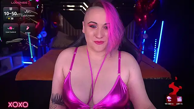 MiaVixenn online show from February 13, 2025, 10:11 pm