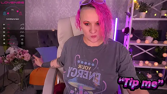 MiaVixenn online show from December 24, 2024, 4:55 am