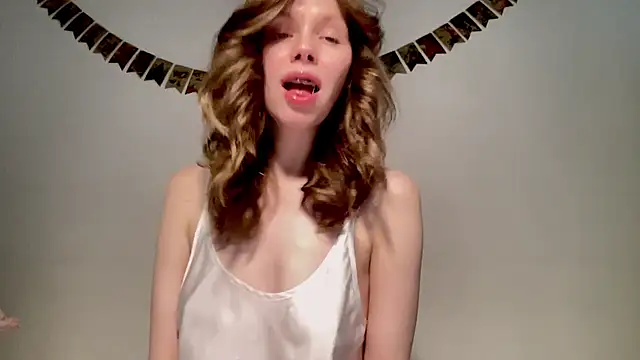 Nikki Mimimi online show from January 22, 2025, 10:18 am