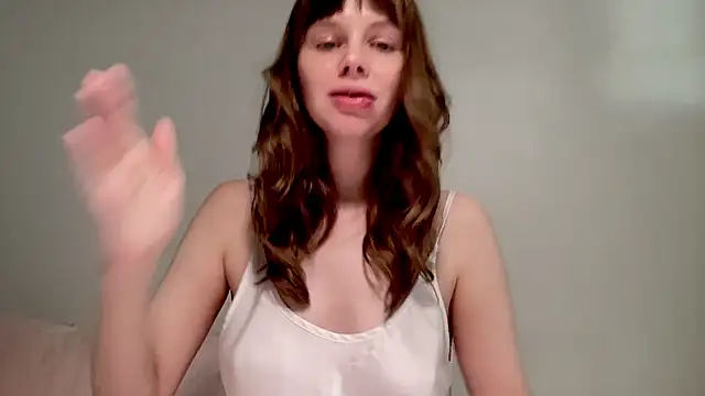 Snapshot of Nikki_Mimimi chatting on October 18, 2025, 9:55 am Nikki Mimimi online show from October 18, 2025, 9:55 am