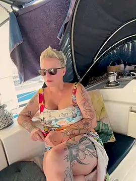 German Milf online show from September 27, 2025, 12:55 pm