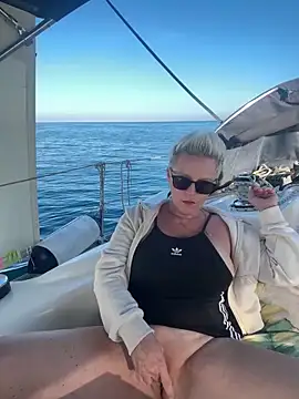 German Milf online show from September 21, 2025, 7:02 am