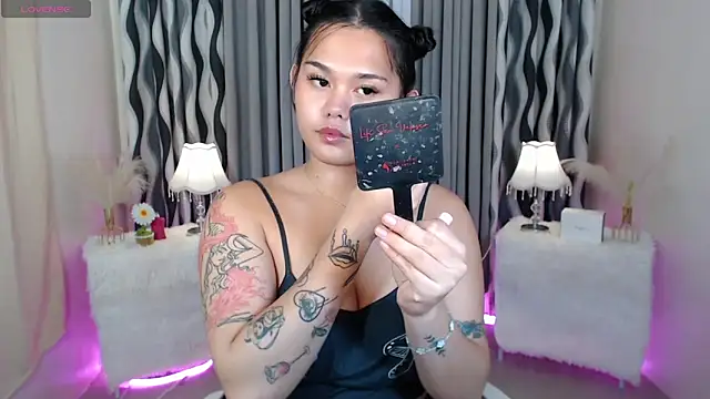 Ella Fantasiax online show from September 30, 2025, 2:23 pm