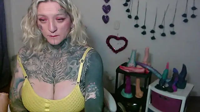 SLOPPYTITSS online show from February 17, 2026, 10:45 am