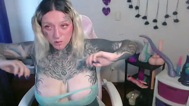 SLOPPYTITSS online show from June 1, 2026, 11:21 am