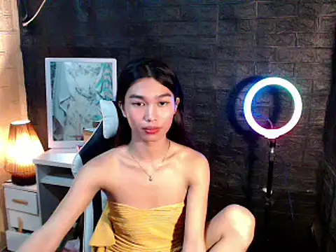 ToKeNa online show from March 16, 2025, 6:44 pm