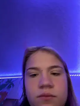 Snapshot of Cutiepiespanks chatting on September 22, 2025, 10:43 am Cutiepiespanks online show from September 22, 2025, 10:43 am