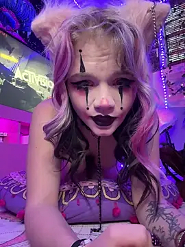 Snapshot of Cutiepiespanks chatting on September 19, 2025, 11:42 pm Cutiepiespanks online show from September 19, 2025, 11:42 pm